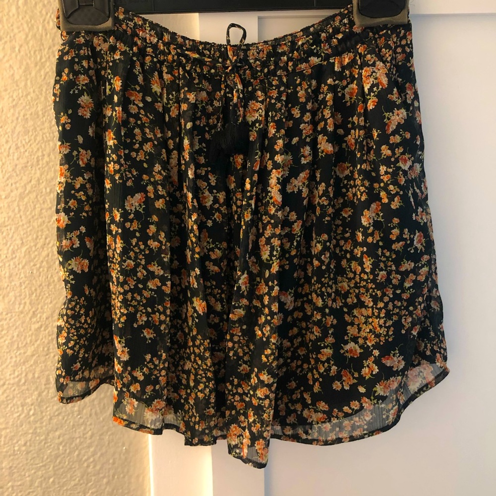 Mango floral spring mini skirt with pockets, xs